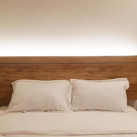 Oyo 90015 Platinum Guest House Medan Esterno foto